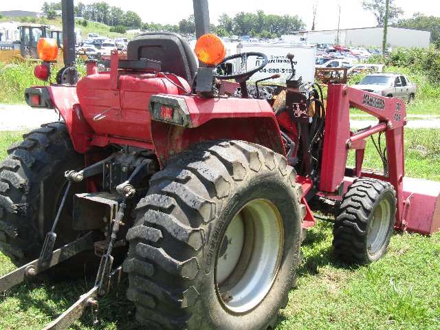 2005 MAHINDRA TRACTOR 2615